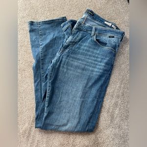 My partner is 6’7 and he doesn’t reach for/no longer fits